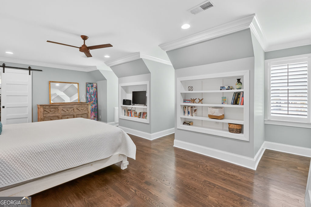 1565 East Bank Drive