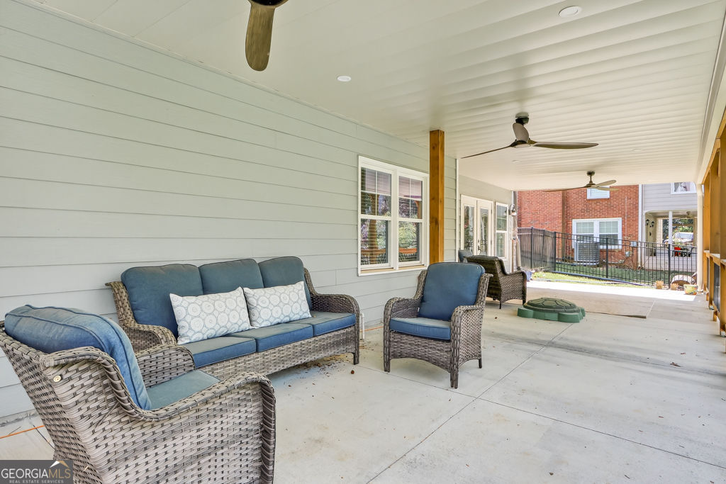 1565 East Bank Drive