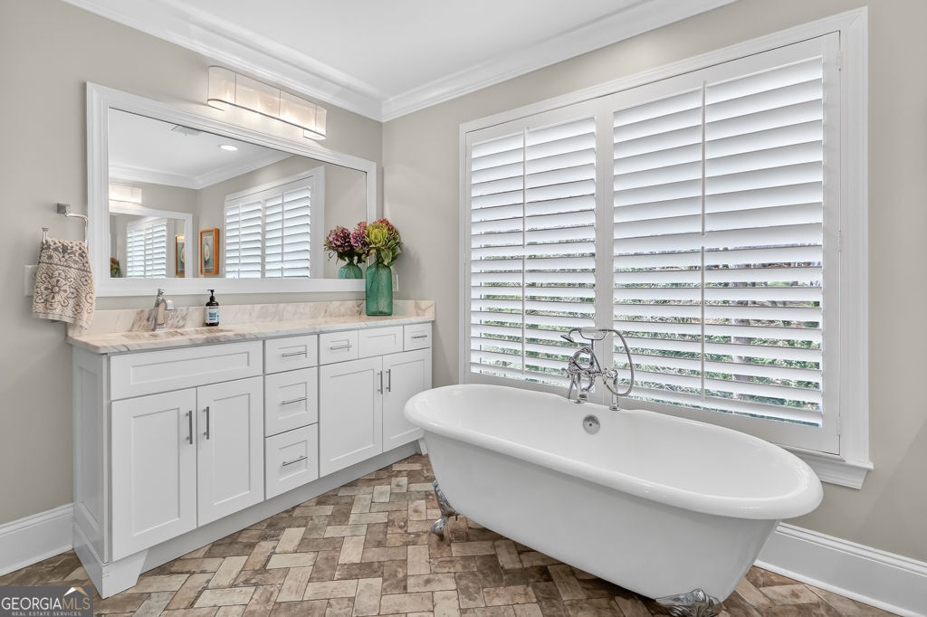 1565 East Bank Drive