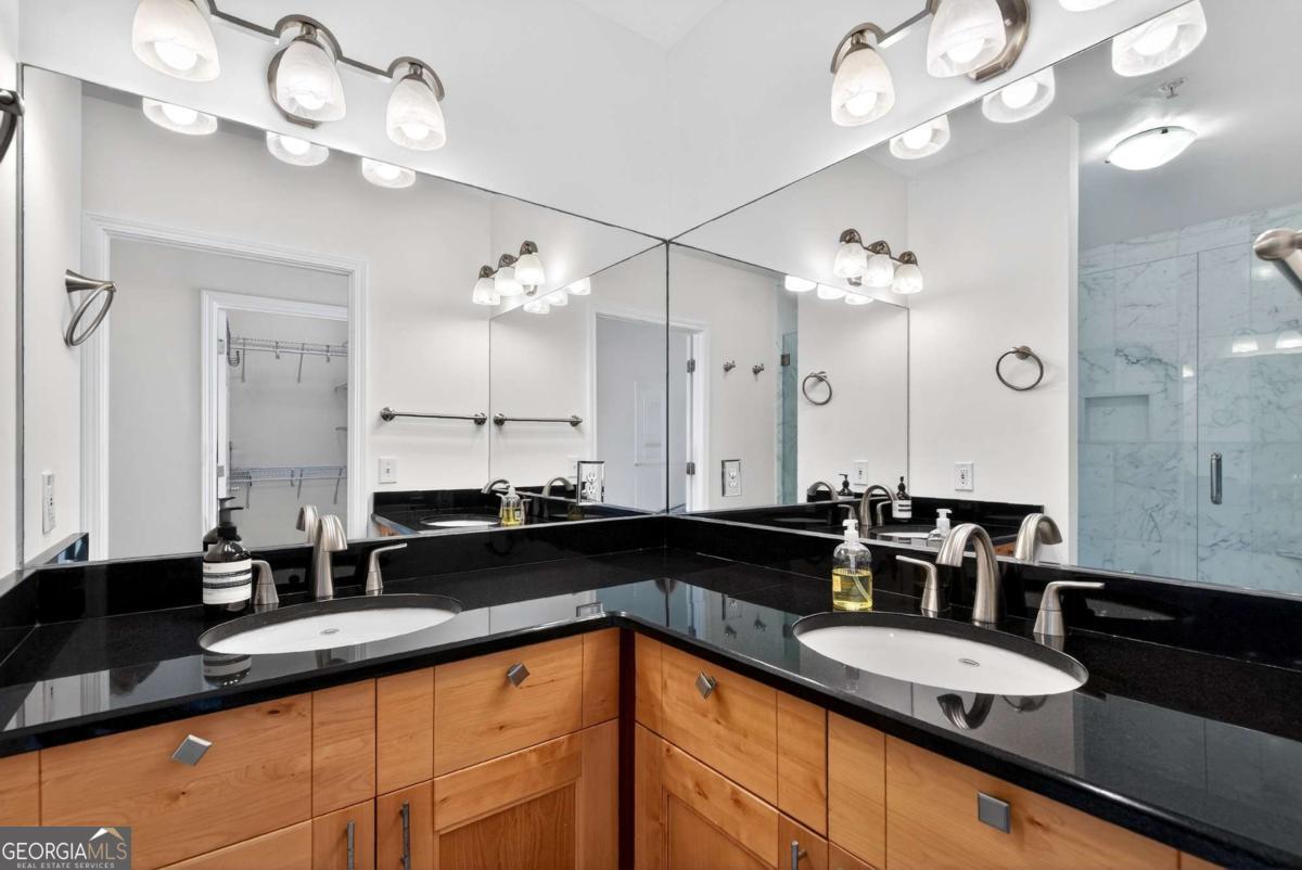 3334 Peachtree Road NE # 911