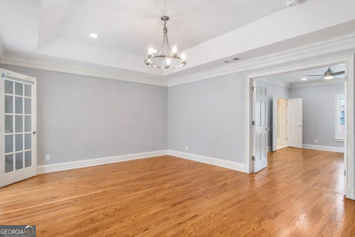 3685 Peachtree Road NE # 10