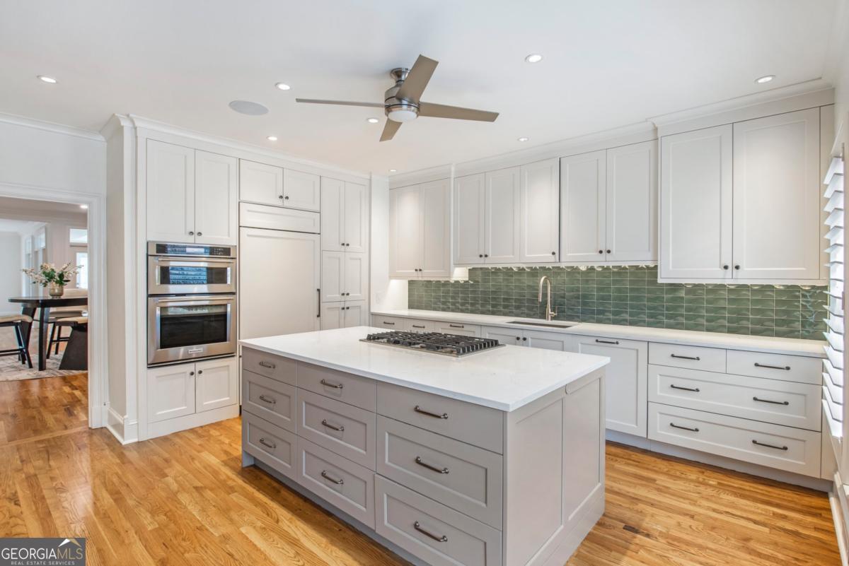3685 Peachtree Road NE # 10