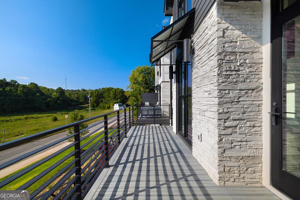 1281 E Main Street # 3