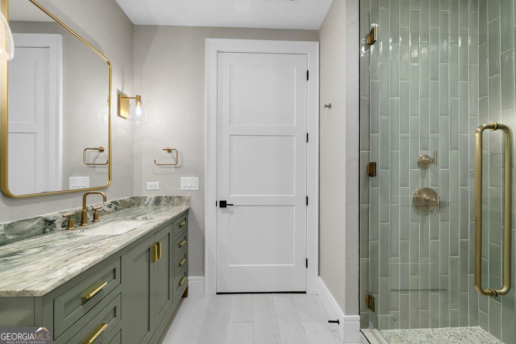 1281 E Main Street # 3