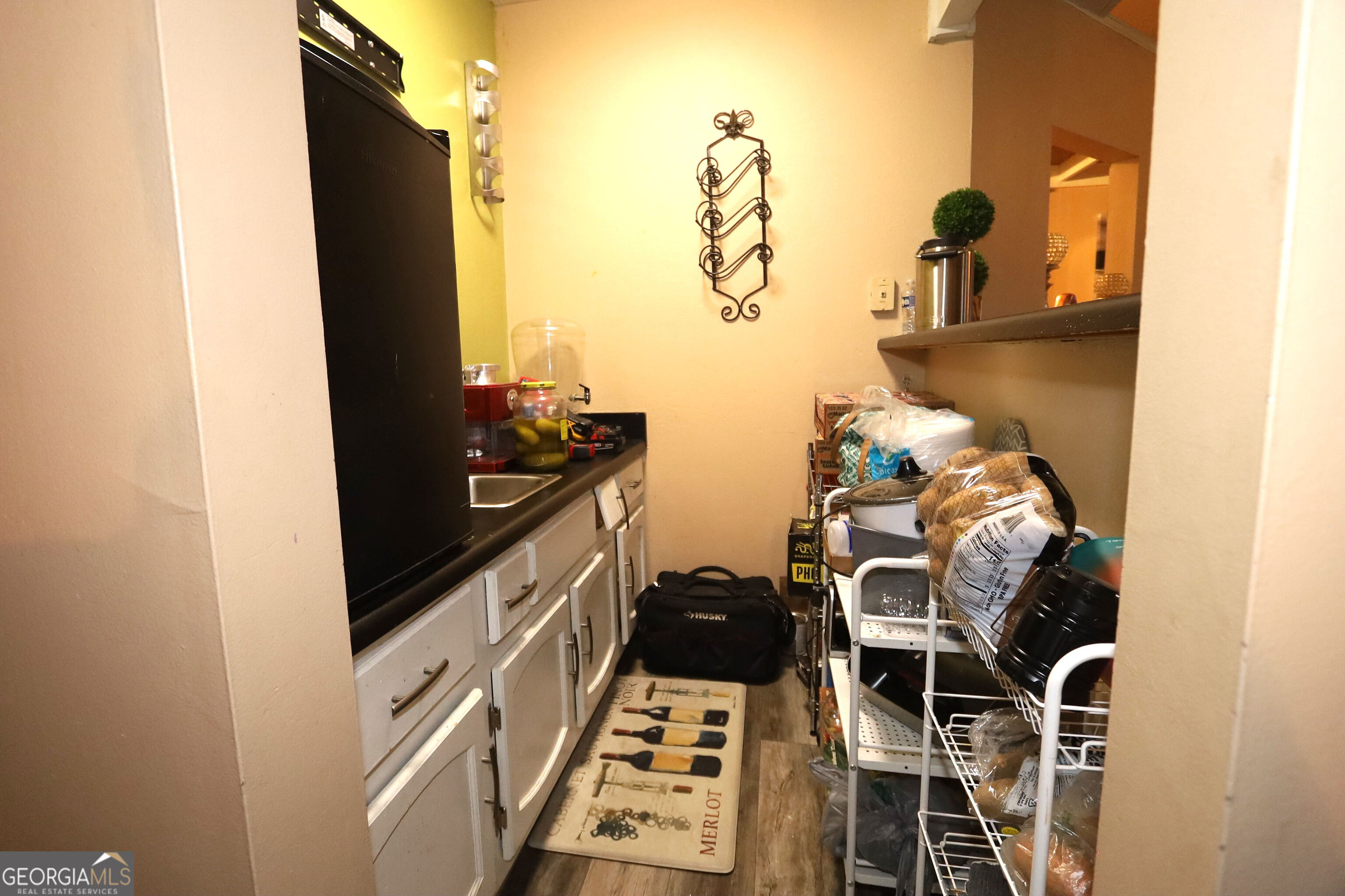 9396 Forest Knoll Drive