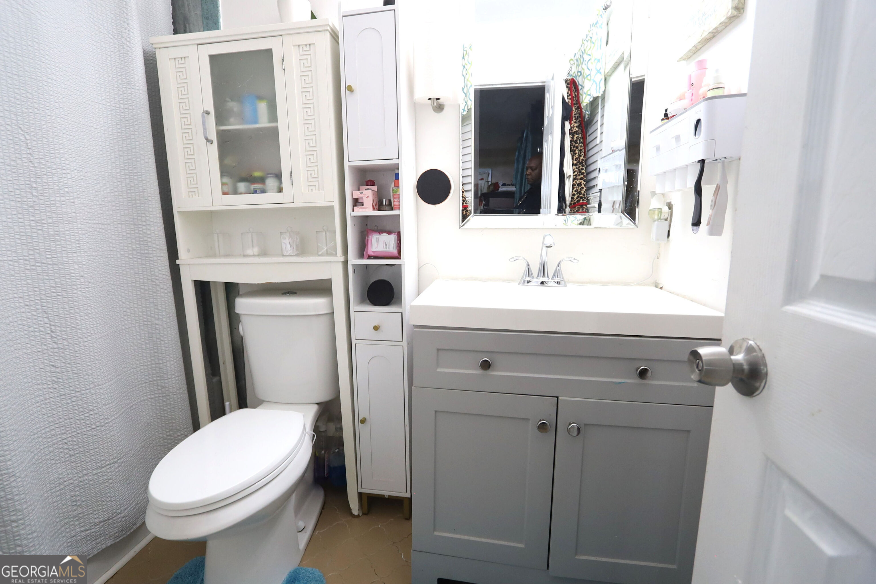 9396 Forest Knoll Drive