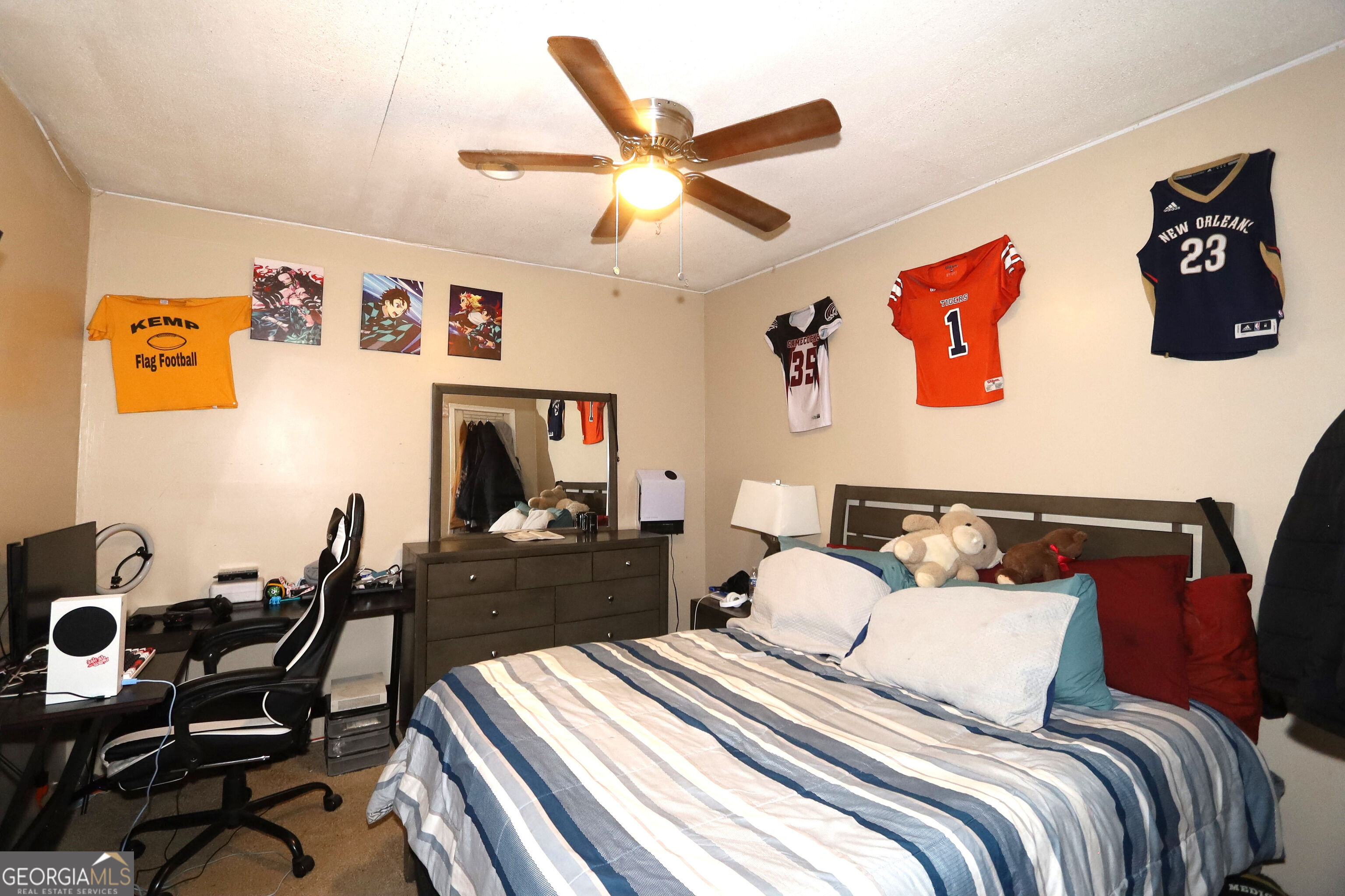 9396 Forest Knoll Drive