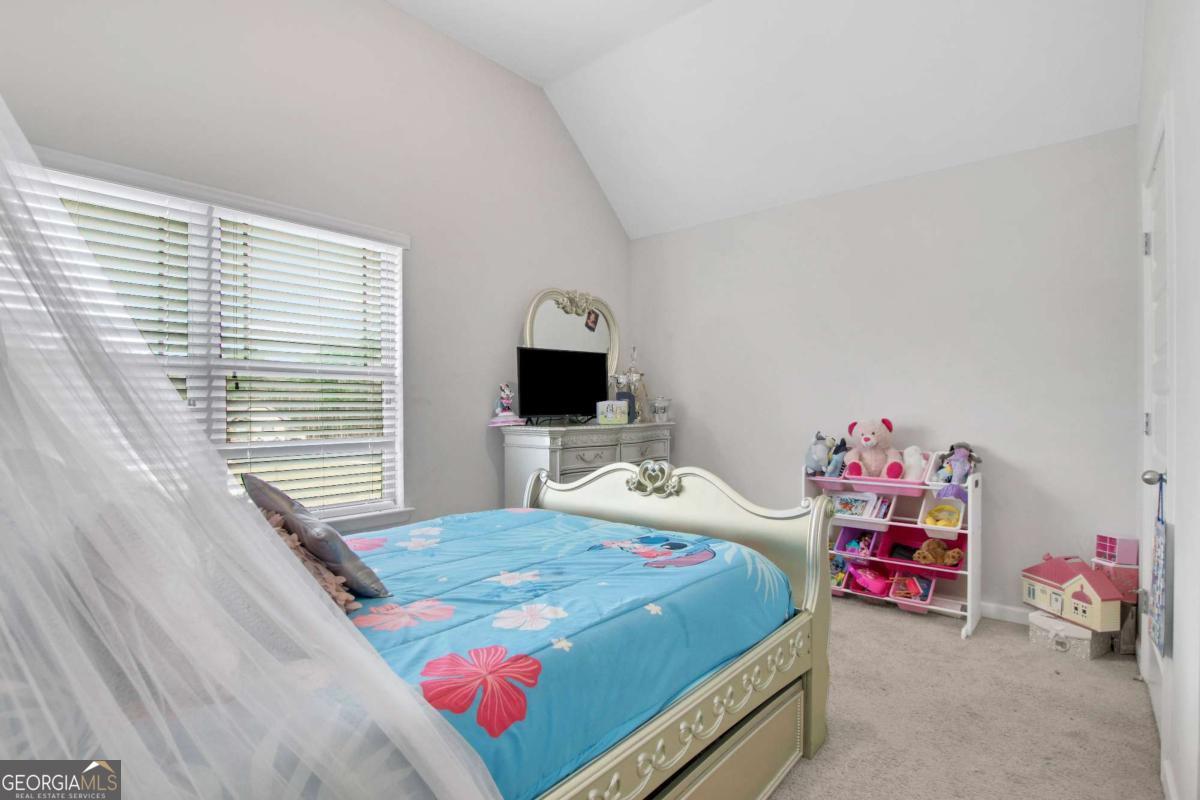 4605 Chestnut Oak Street