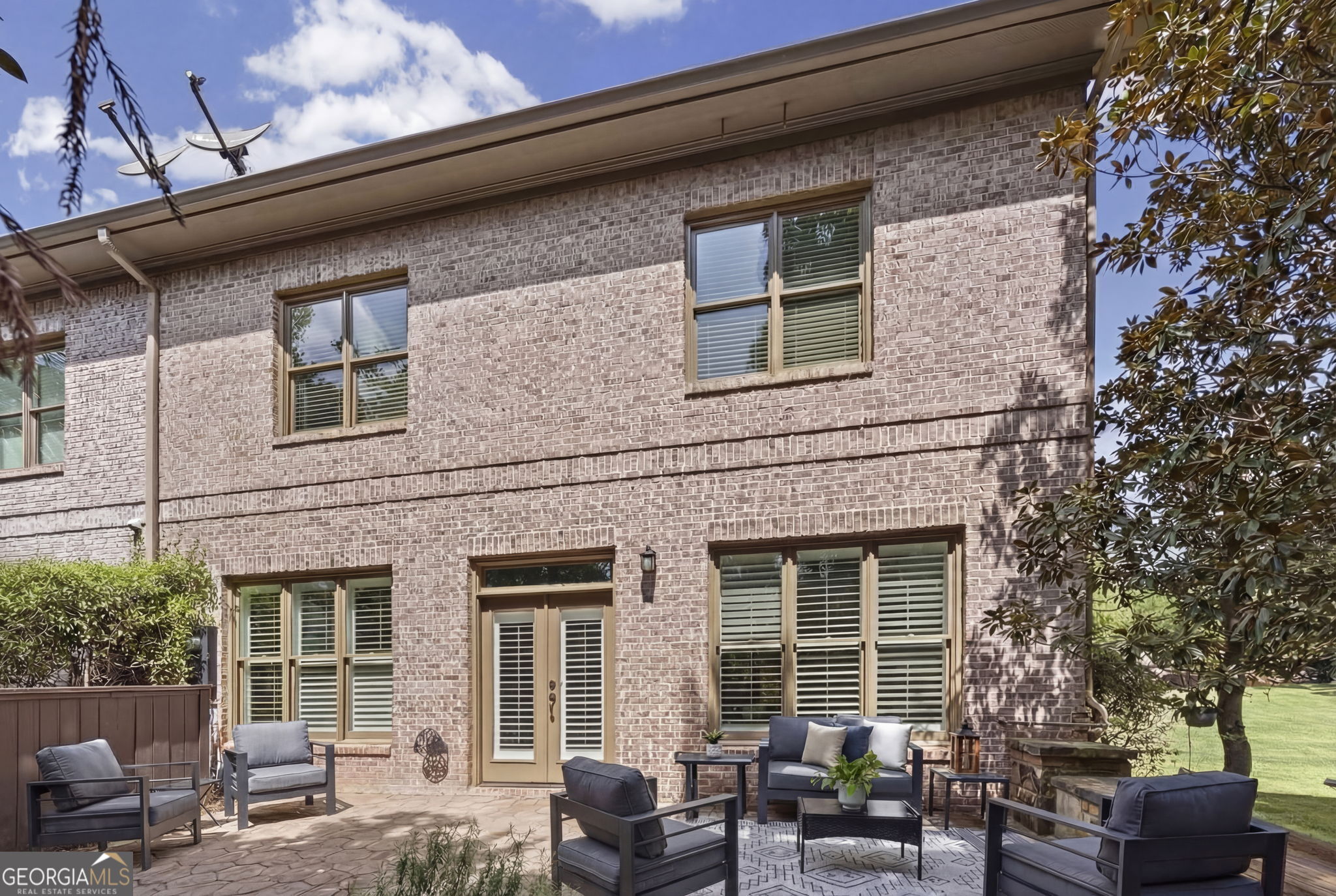 6305 Clapham Lane
