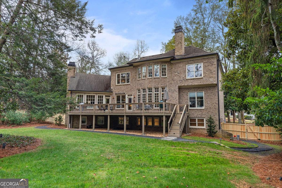 590 Windsor Parkway