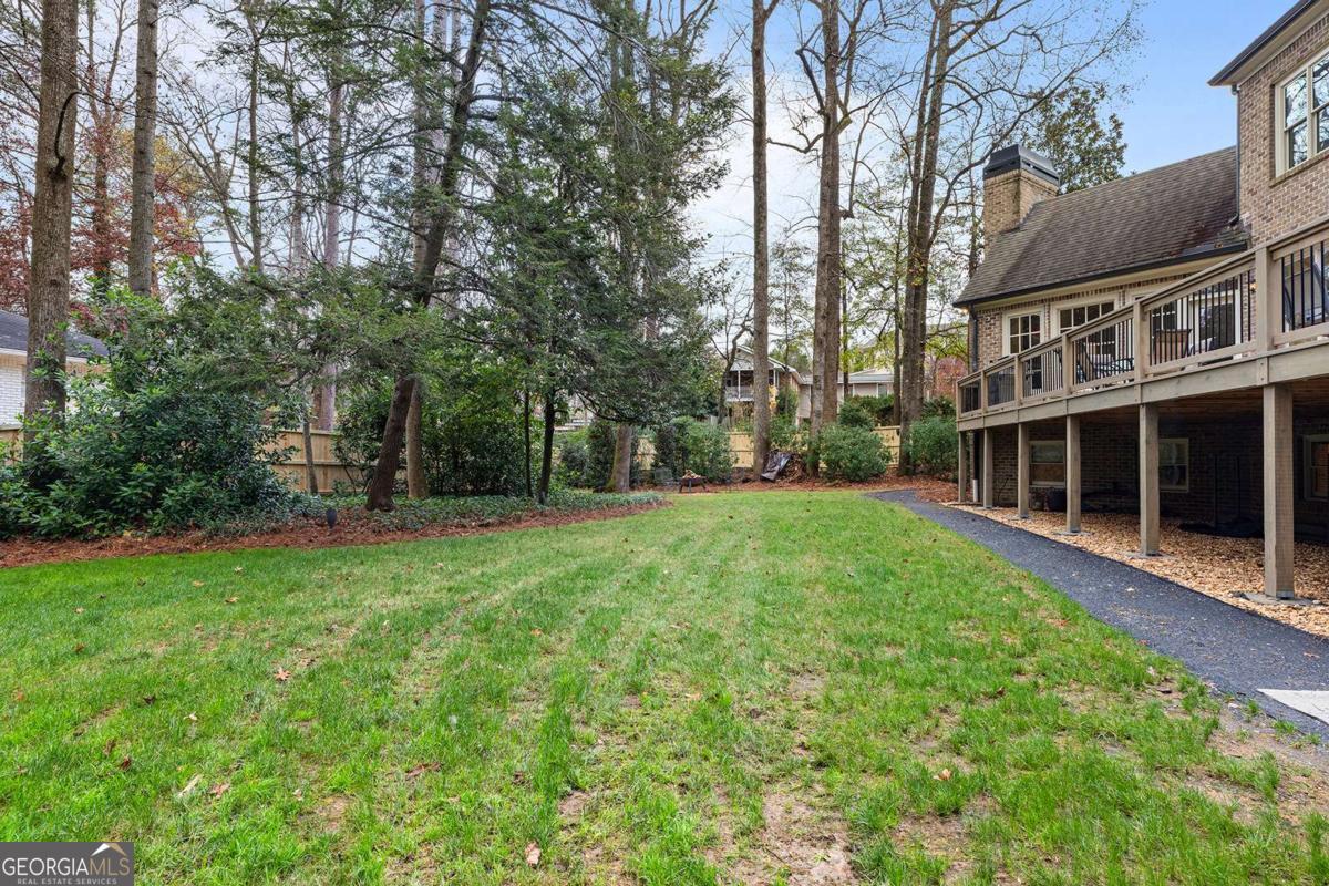 590 Windsor Parkway