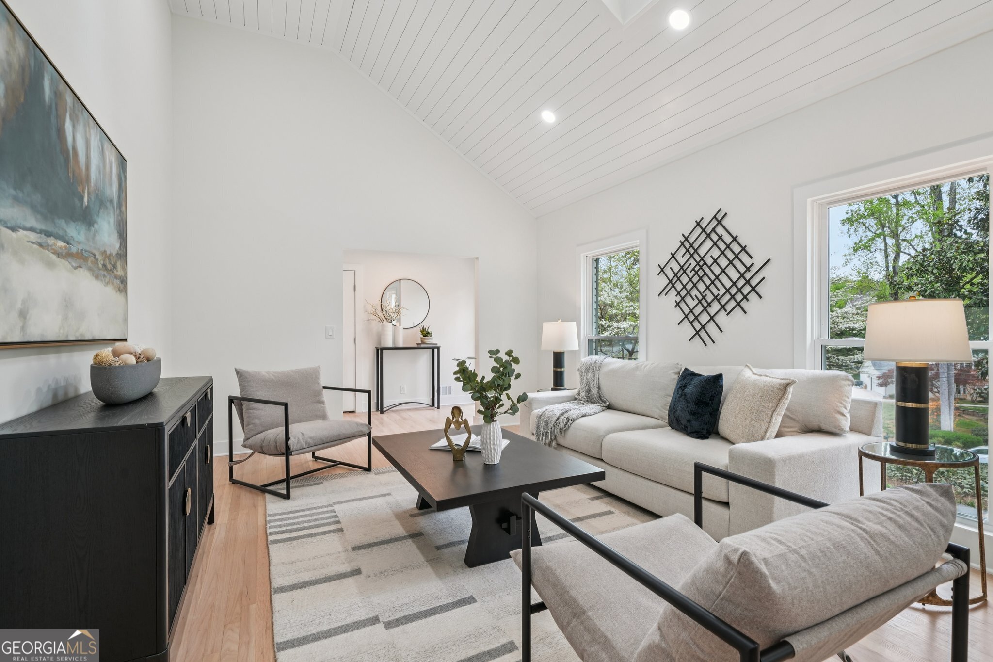 6335 Aberdeen Drive NE