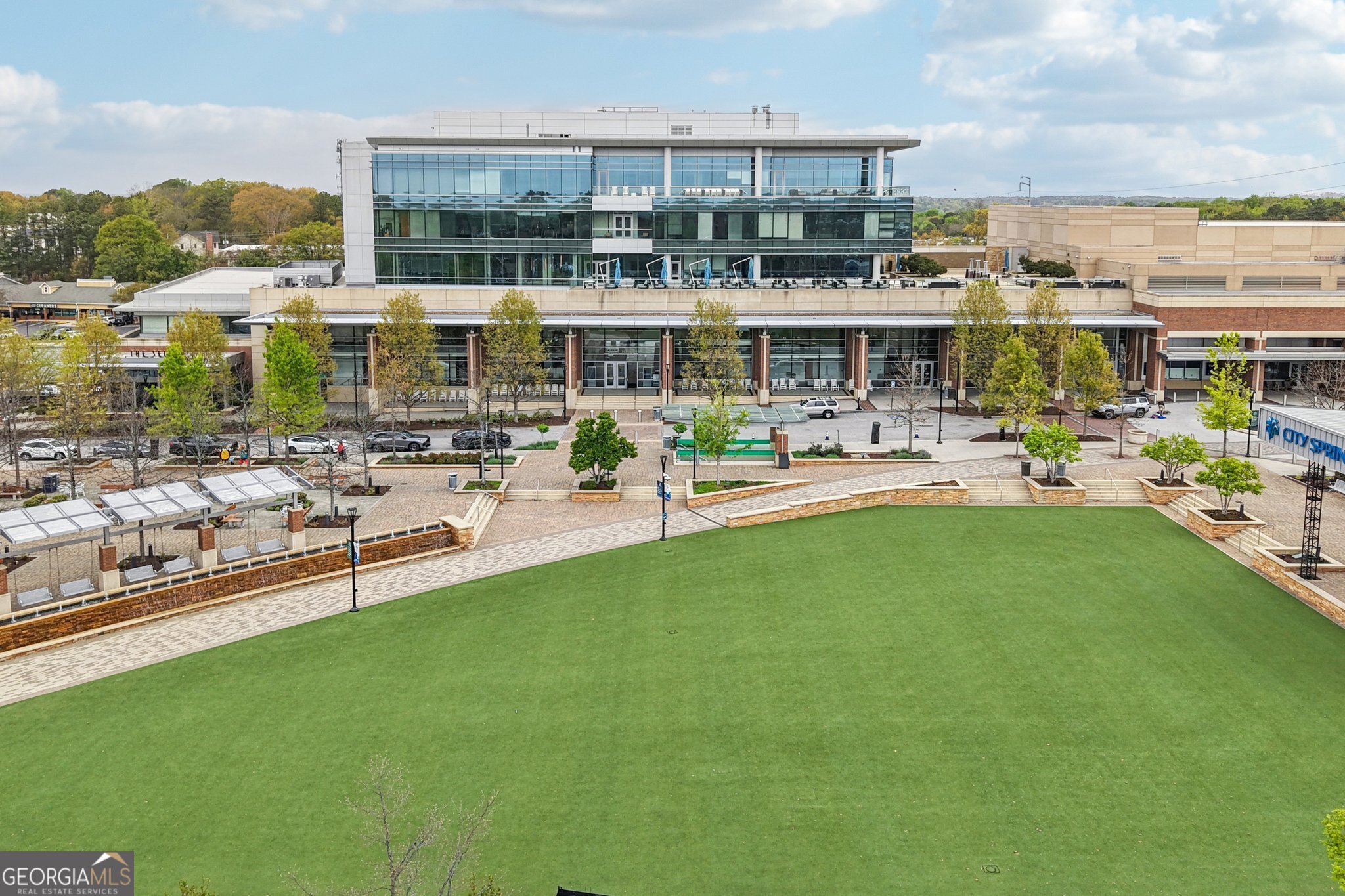 6335 Aberdeen Drive NE