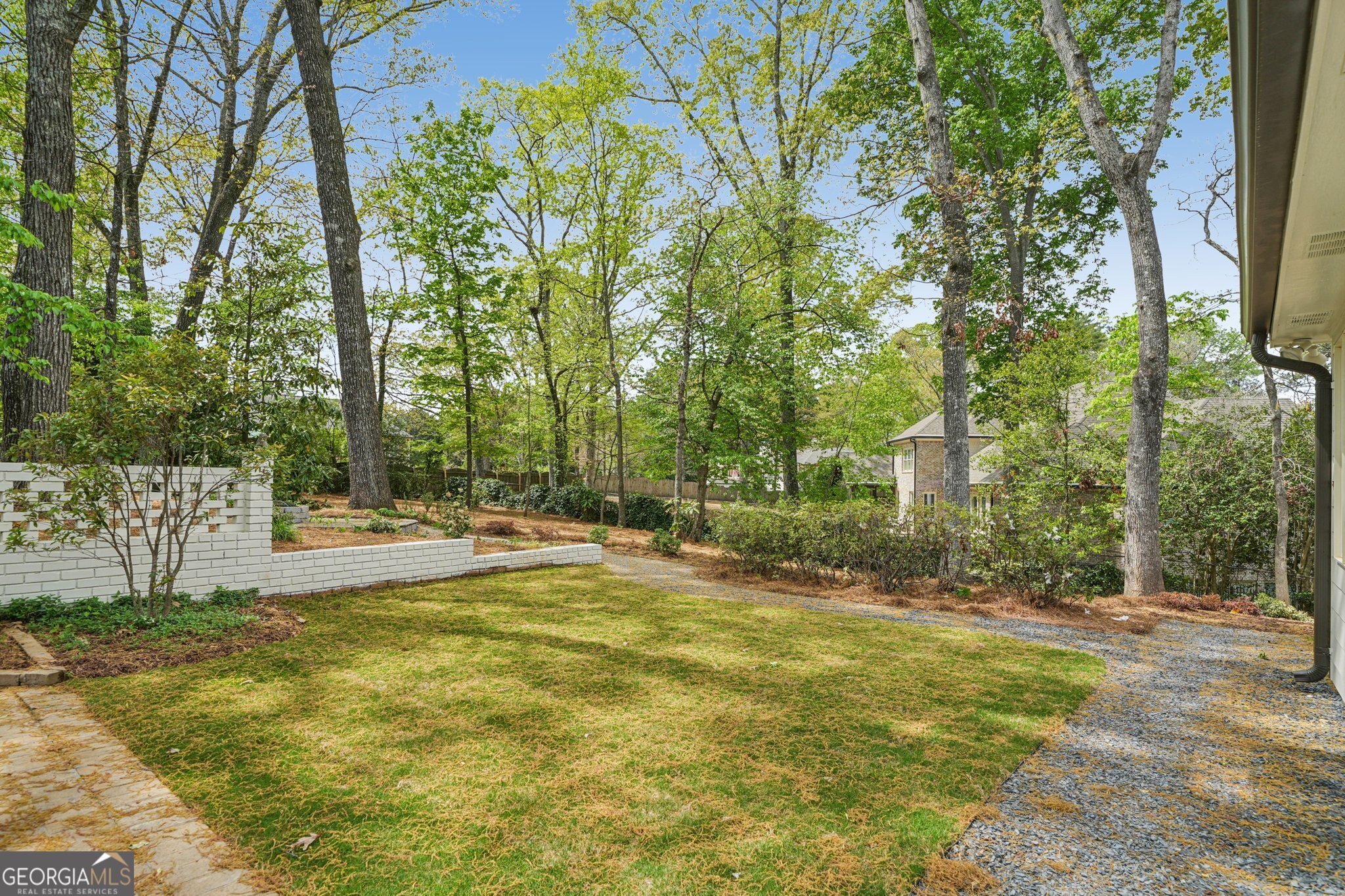 6335 Aberdeen Drive NE