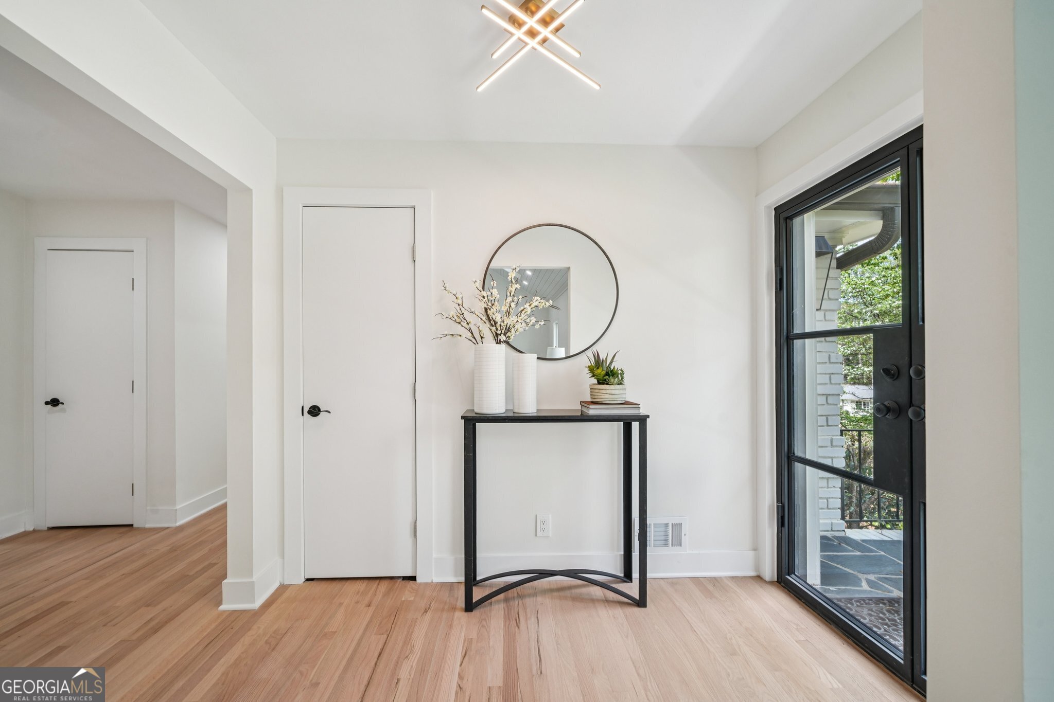 6335 Aberdeen Drive NE