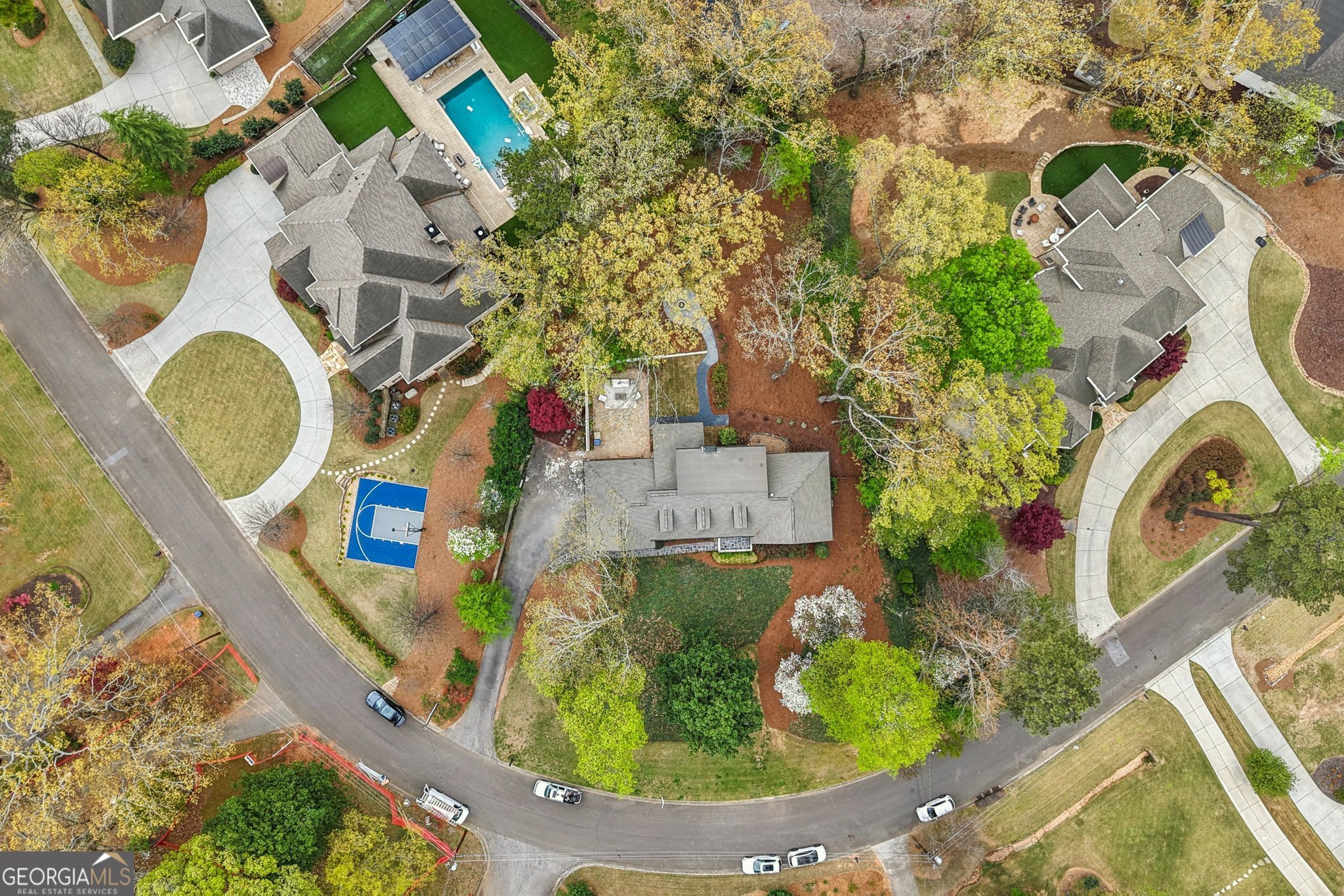 6335 Aberdeen Drive NE