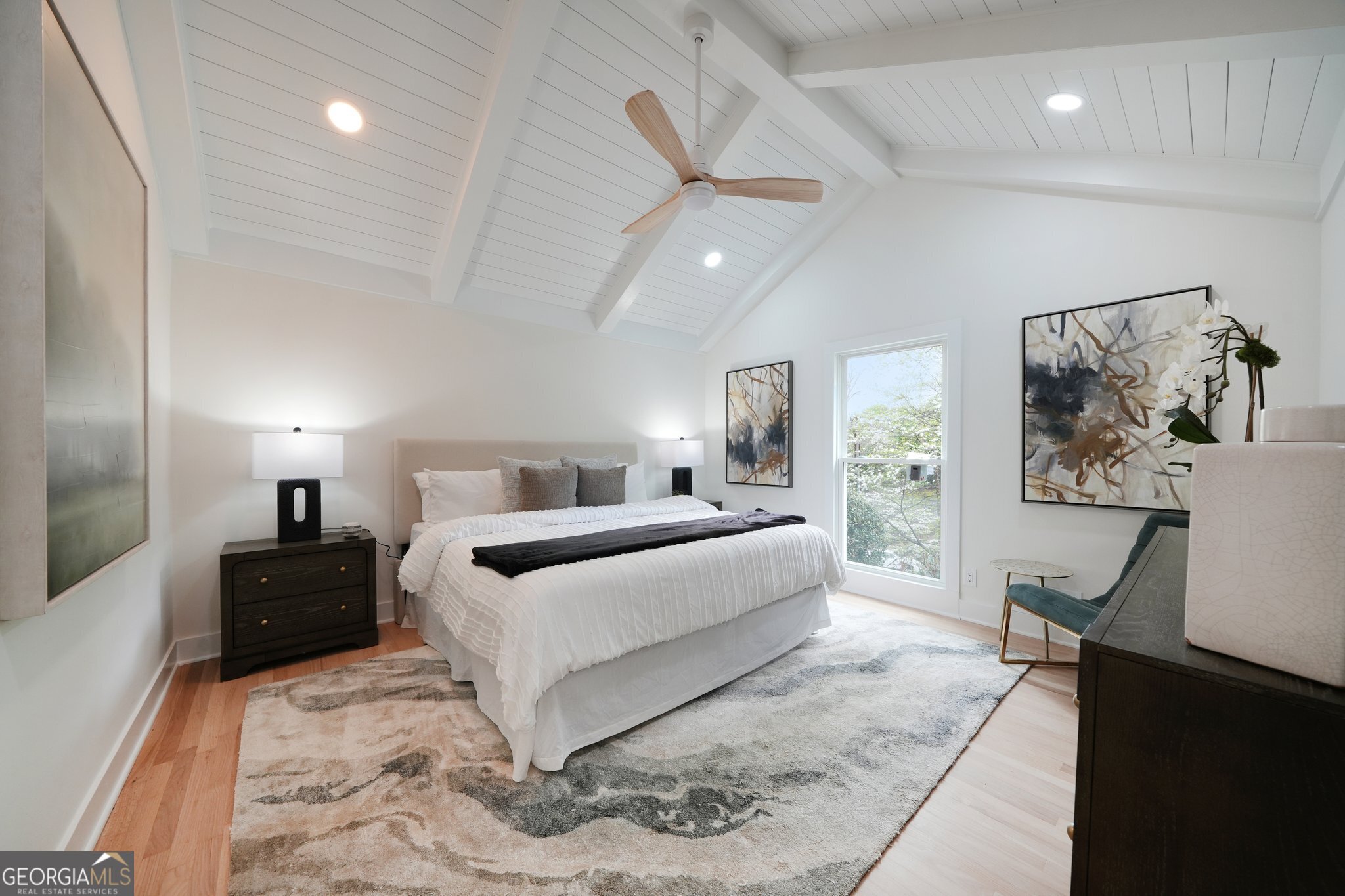 6335 Aberdeen Drive NE