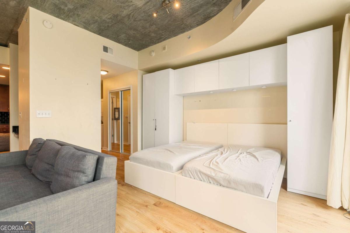 860 Peachtree Street NE # 803