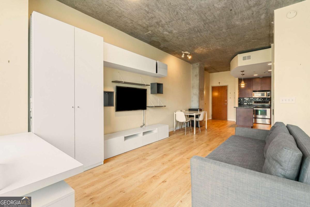 860 Peachtree Street NE # 803