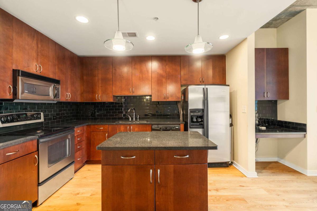 860 Peachtree Street NE # 803