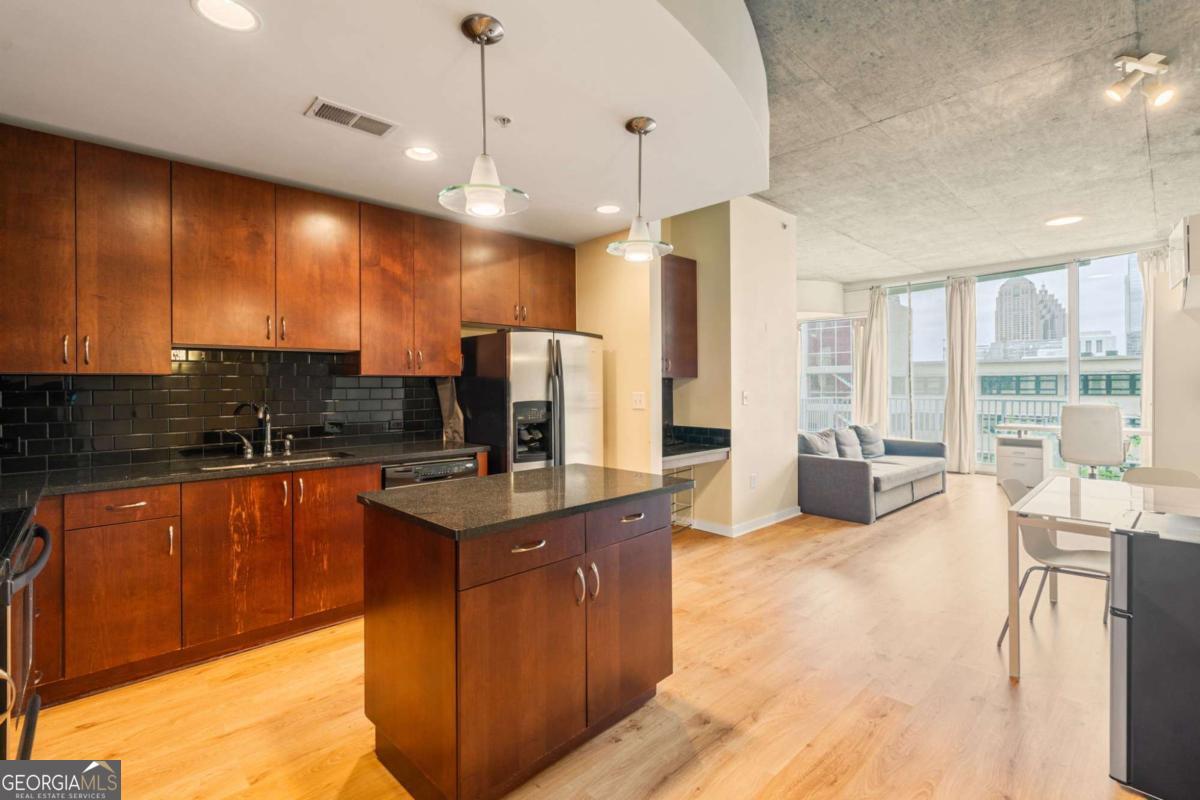 860 Peachtree Street NE # 803