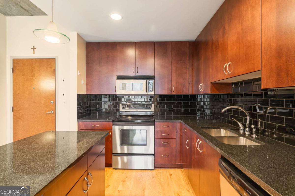 860 Peachtree Street NE # 803