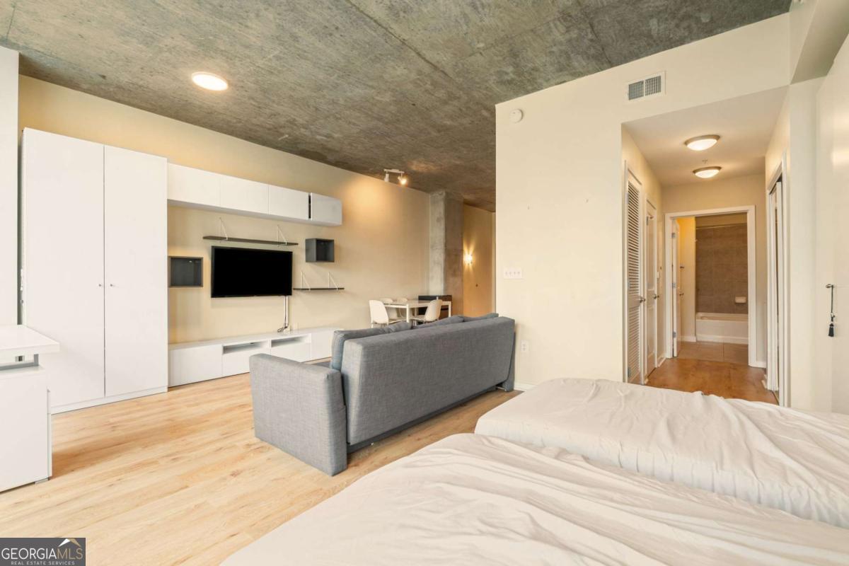 860 Peachtree Street NE # 803