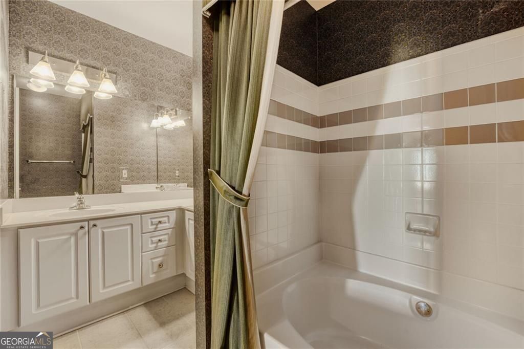 3334 Peachtree Road NE # 1208