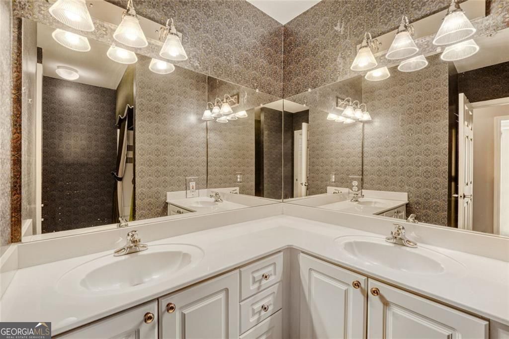 3334 Peachtree Road NE # 1208