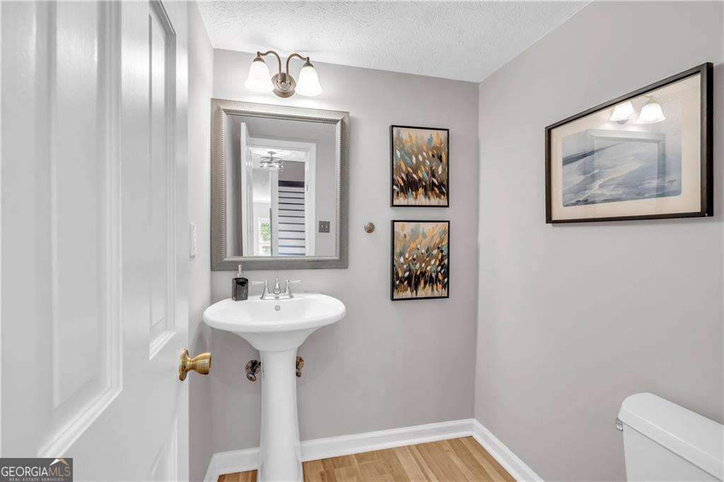 3221 Clairmont North NE