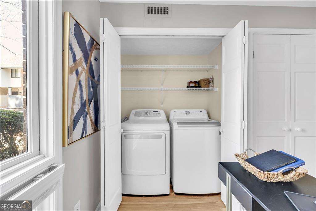 3221 Clairmont North NE