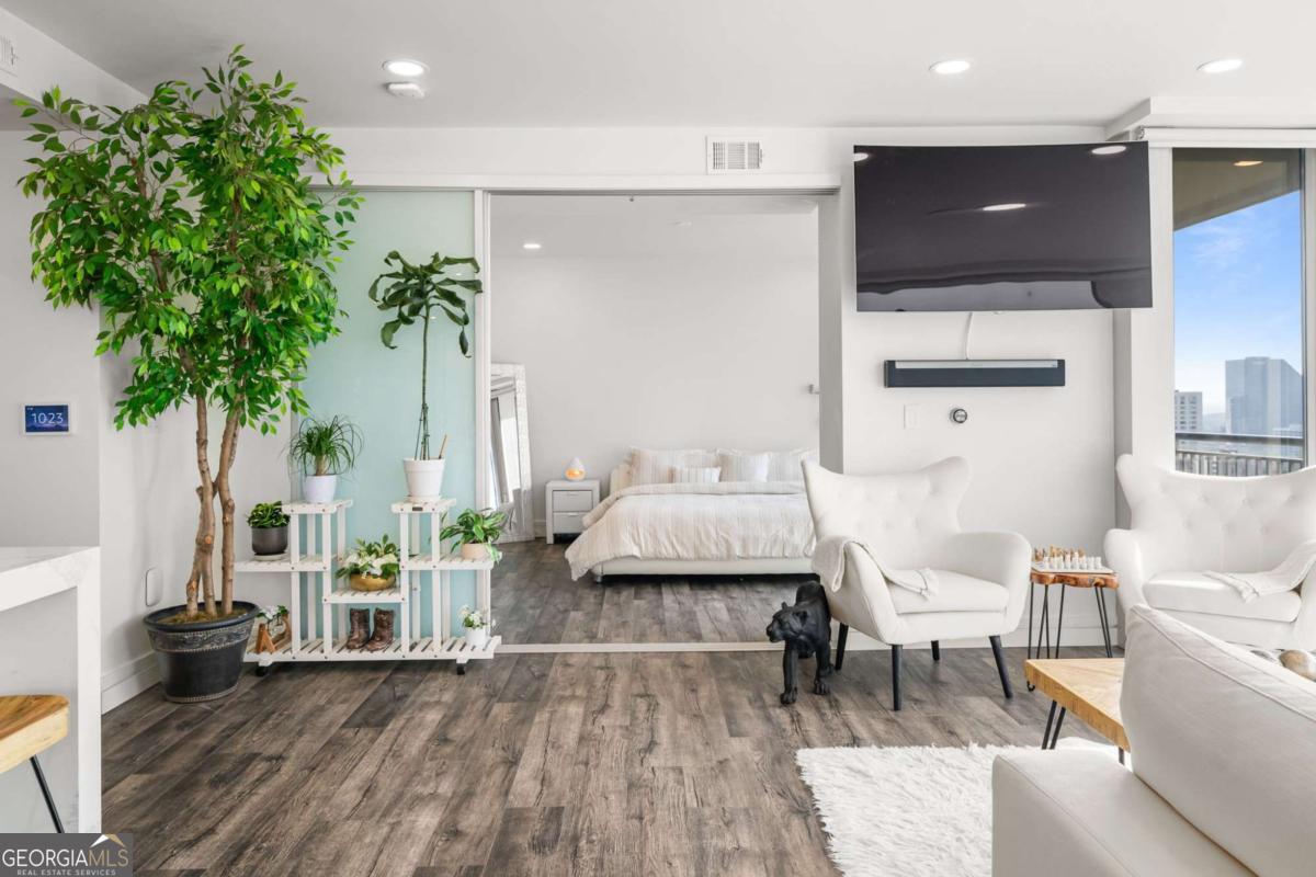 3338 Peachtree Road # 2207