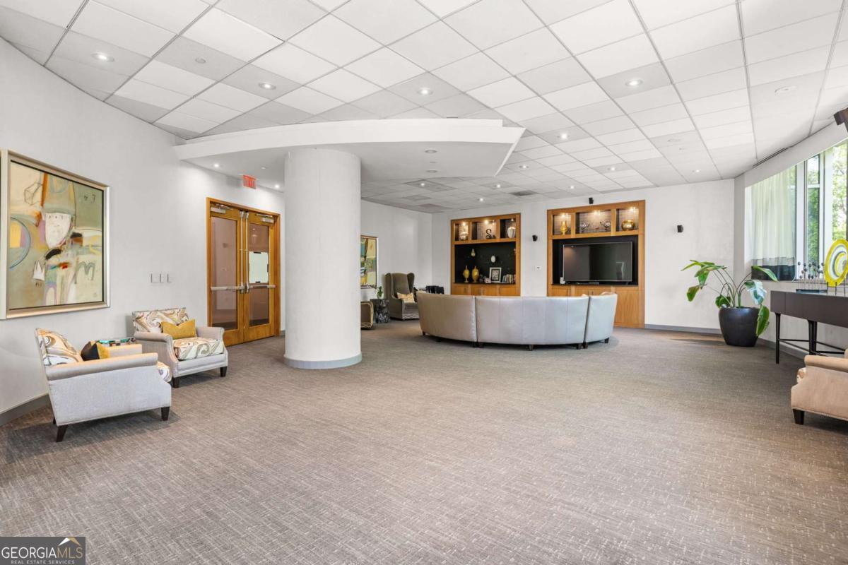 3338 Peachtree Road # 2207
