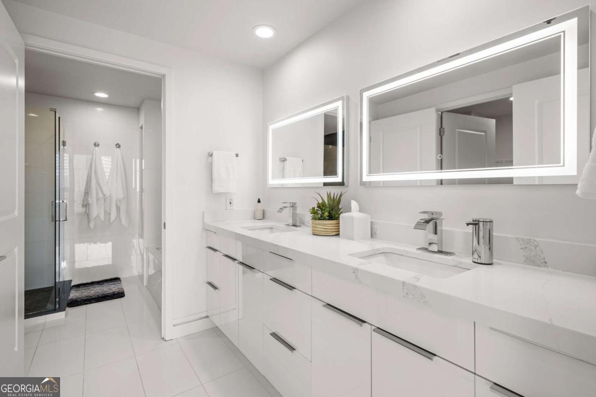 3338 Peachtree Road # 2207
