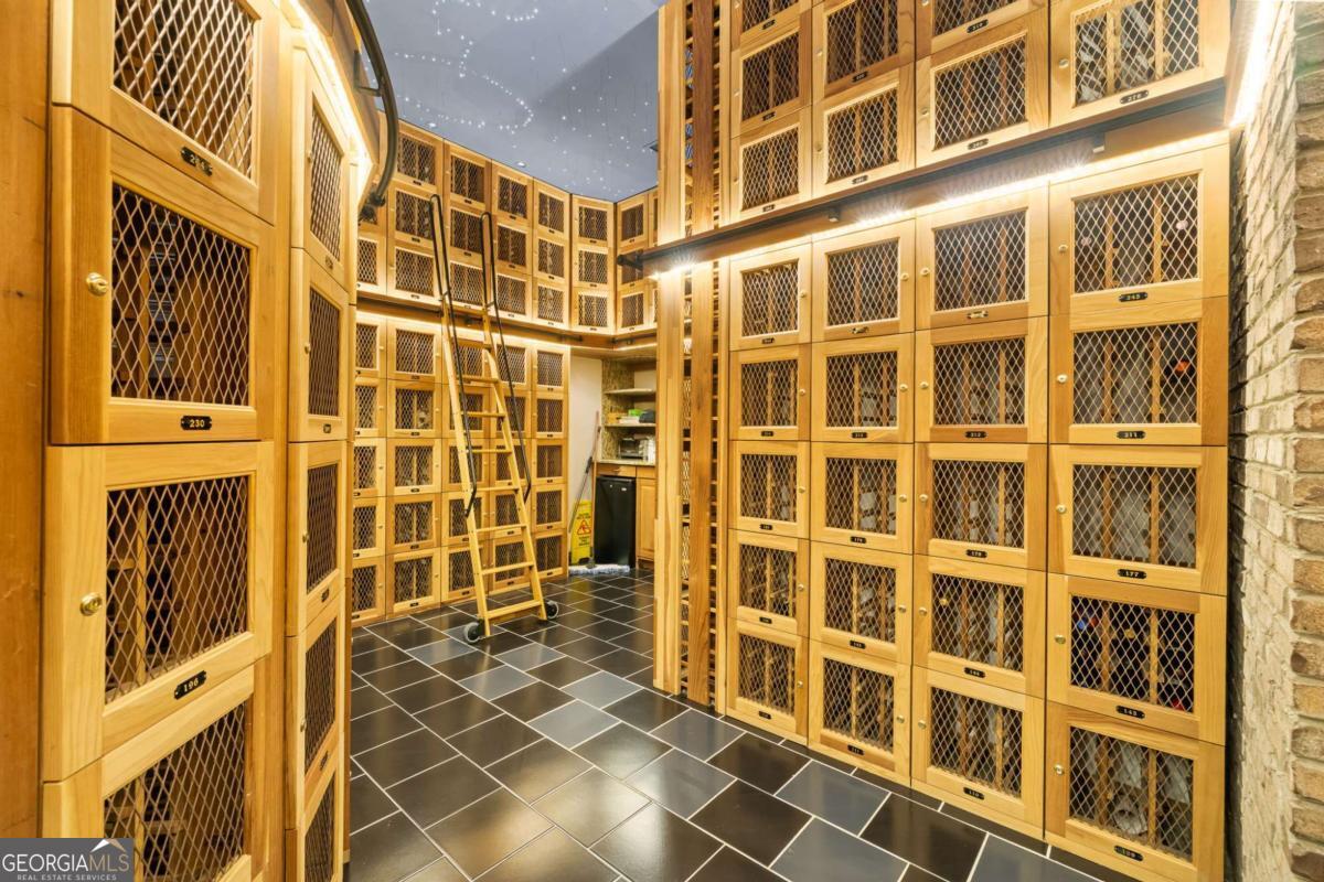 3338 Peachtree Road # 2207