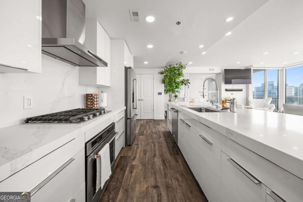 3338 Peachtree Road # 2207