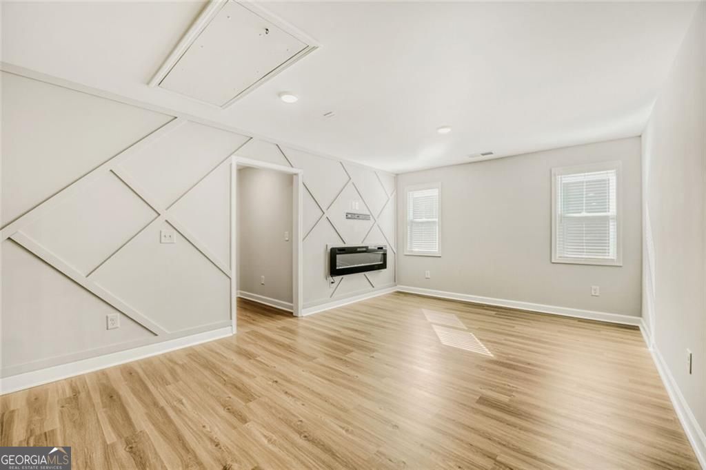 3672 Silvery Way