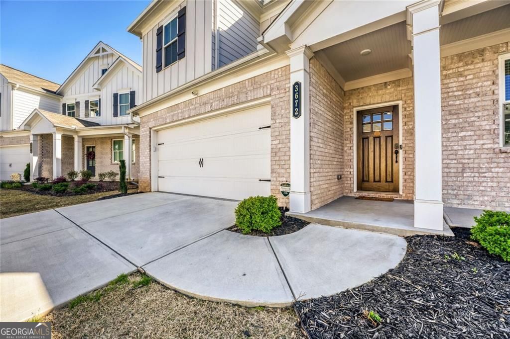 3672 Silvery Way