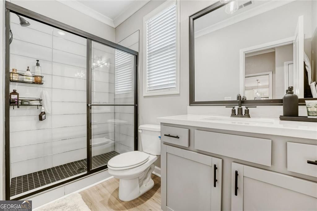 3672 Silvery Way