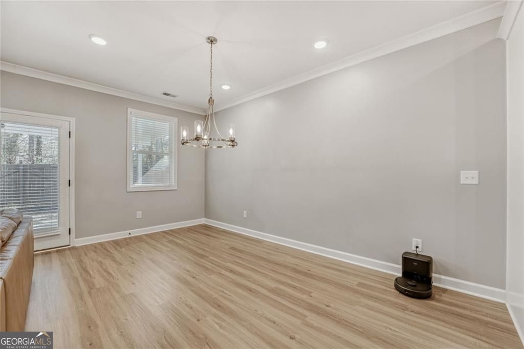 3672 Silvery Way