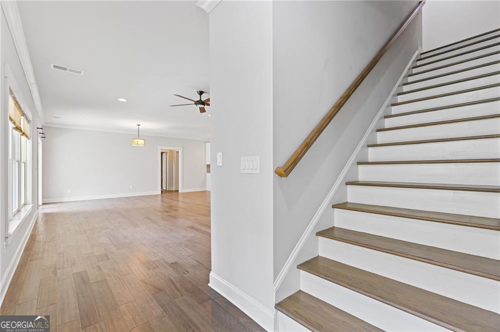 4831 Lakewood Drive