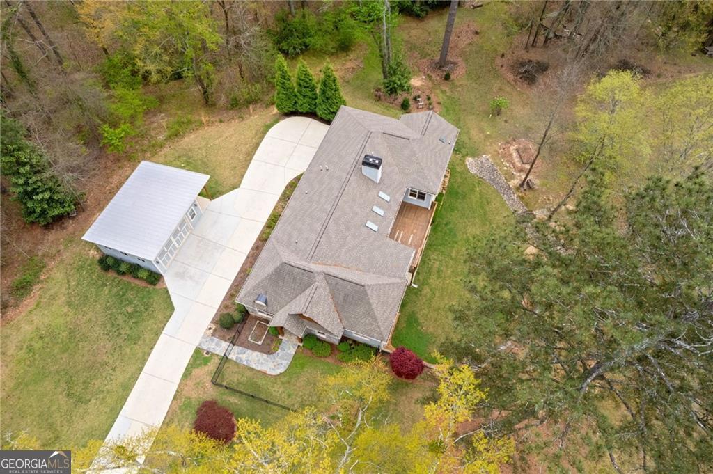 4831 Lakewood Drive