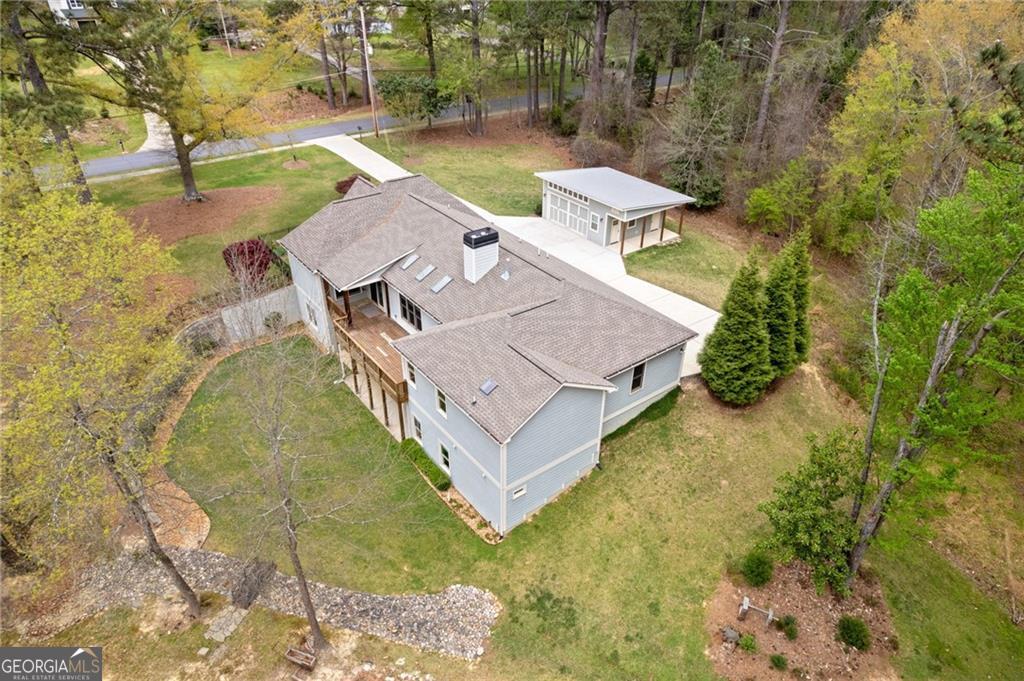 4831 Lakewood Drive