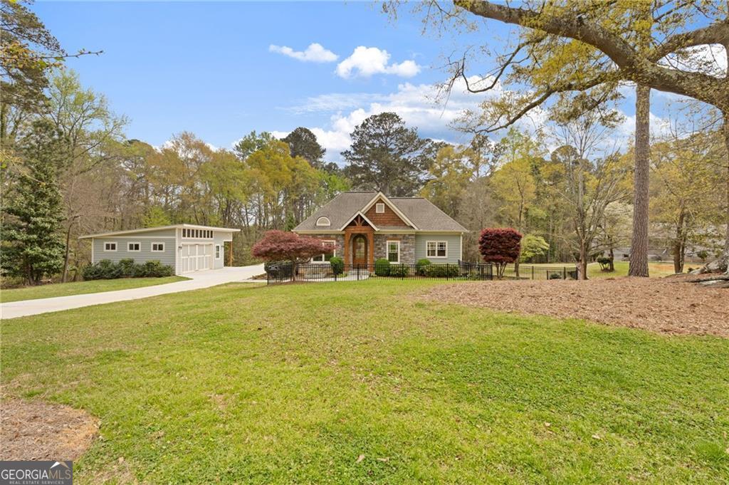 4831 Lakewood Drive