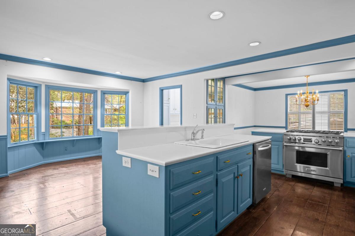 6255 Mountain Brook Lane