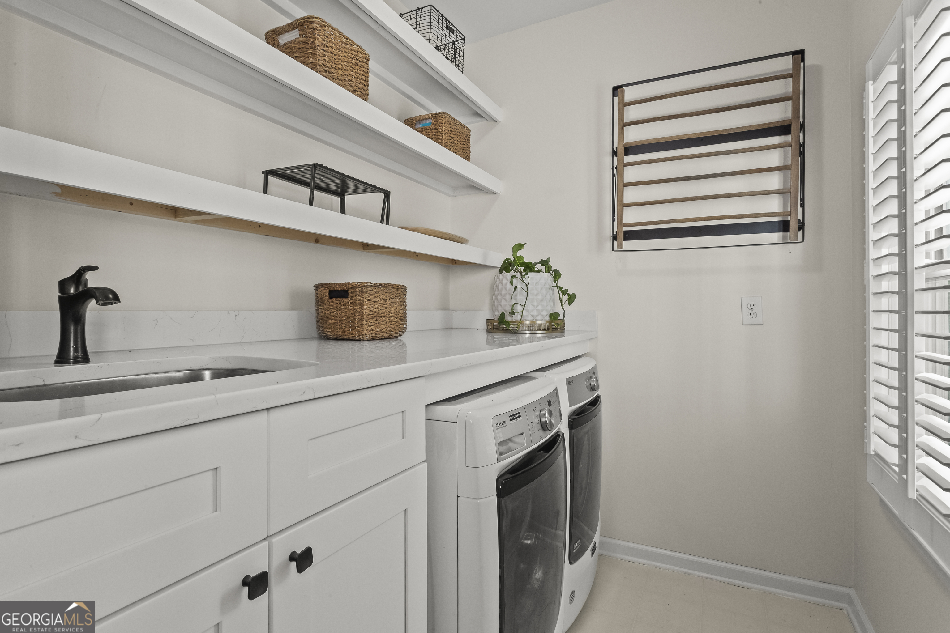 4120 Paran Pointe Drive