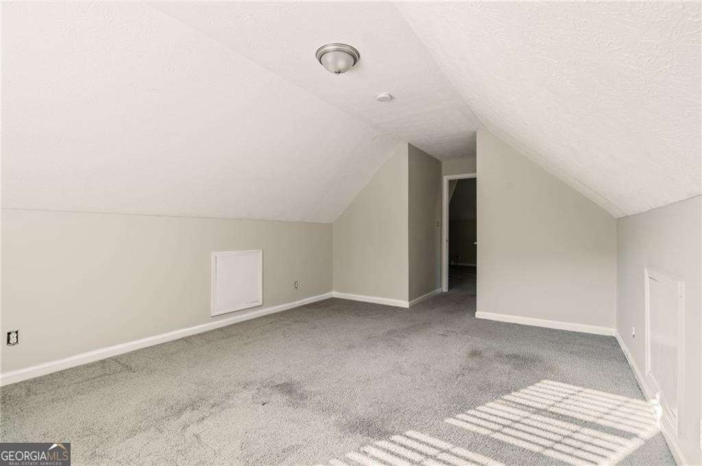 835 Lockriver Way
