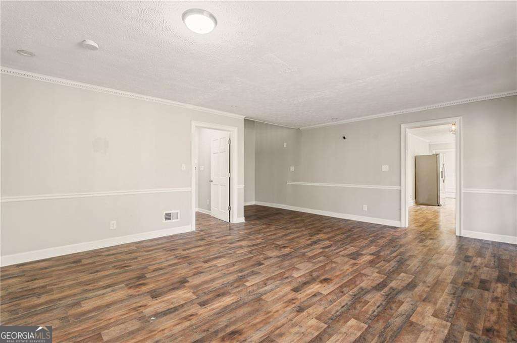 835 Lockriver Way
