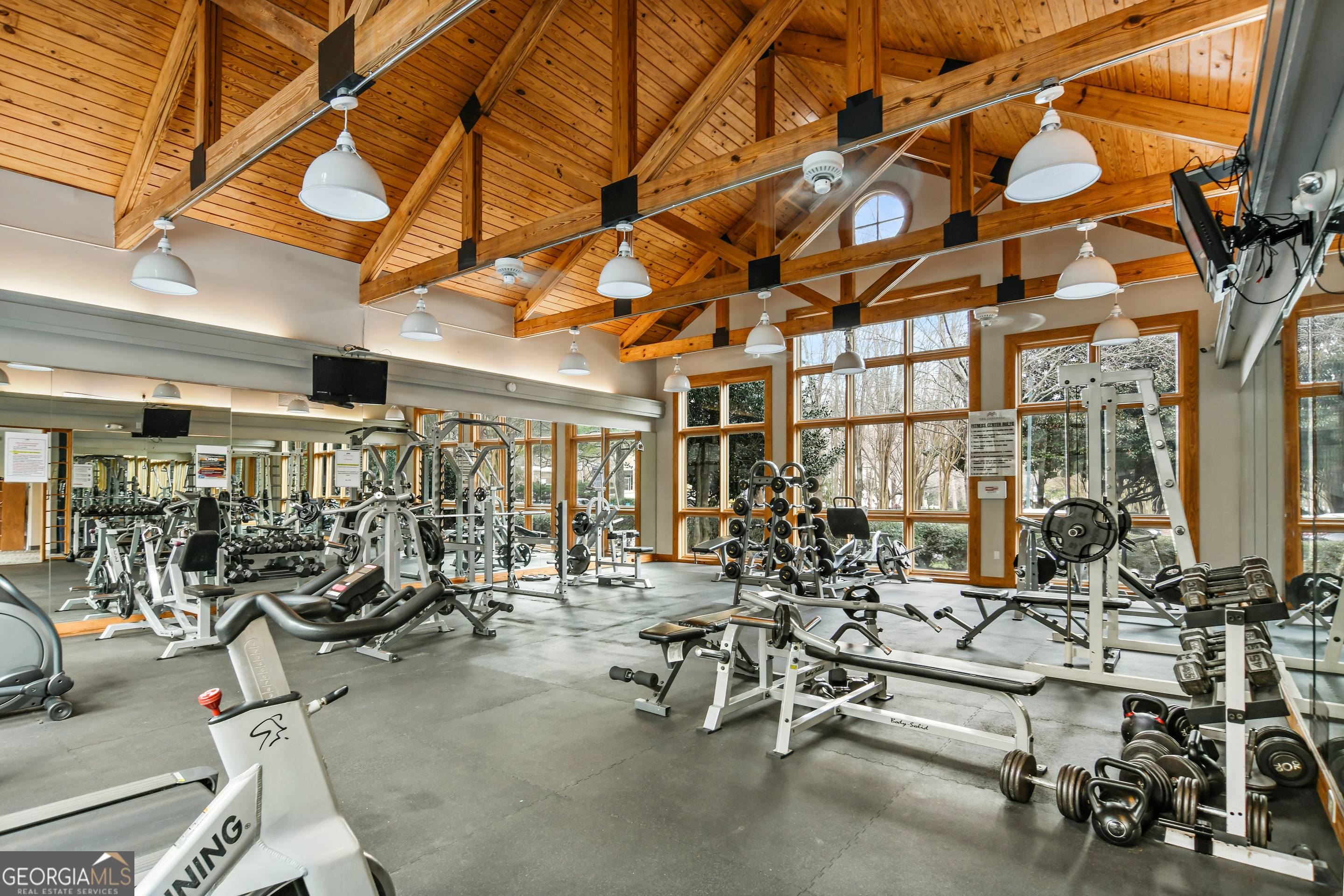 2870 Pharr Court S NW