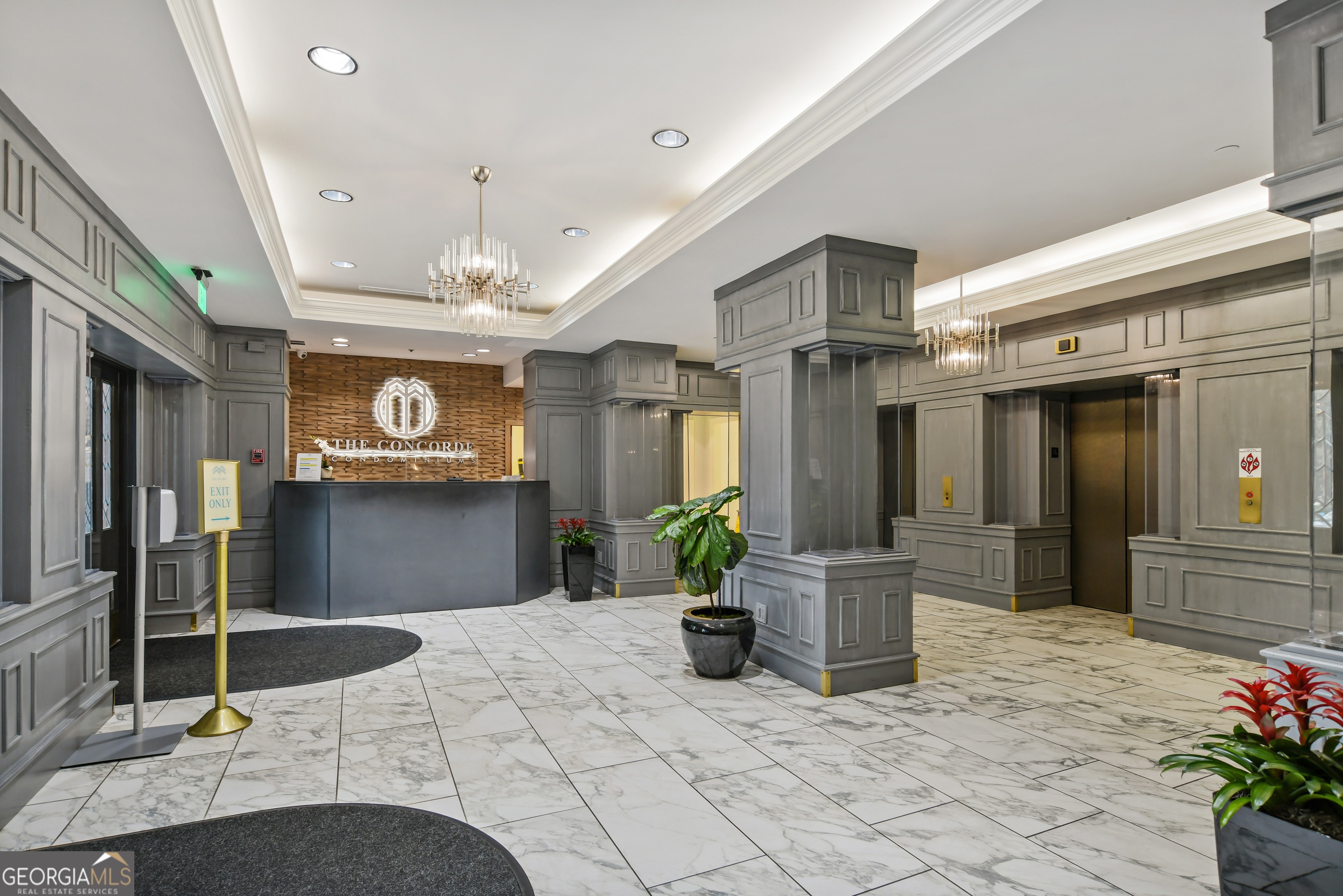 2870 Pharr Court S NW